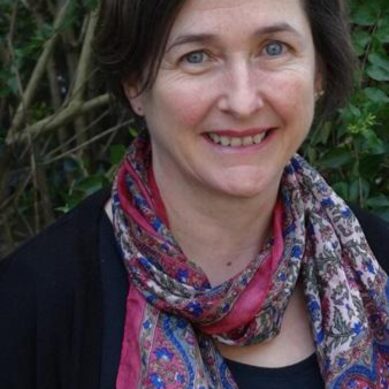 Dr Sarah Neal
